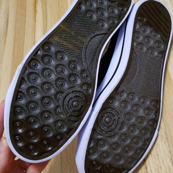 🖐Sneakers - Picture 3 of 4